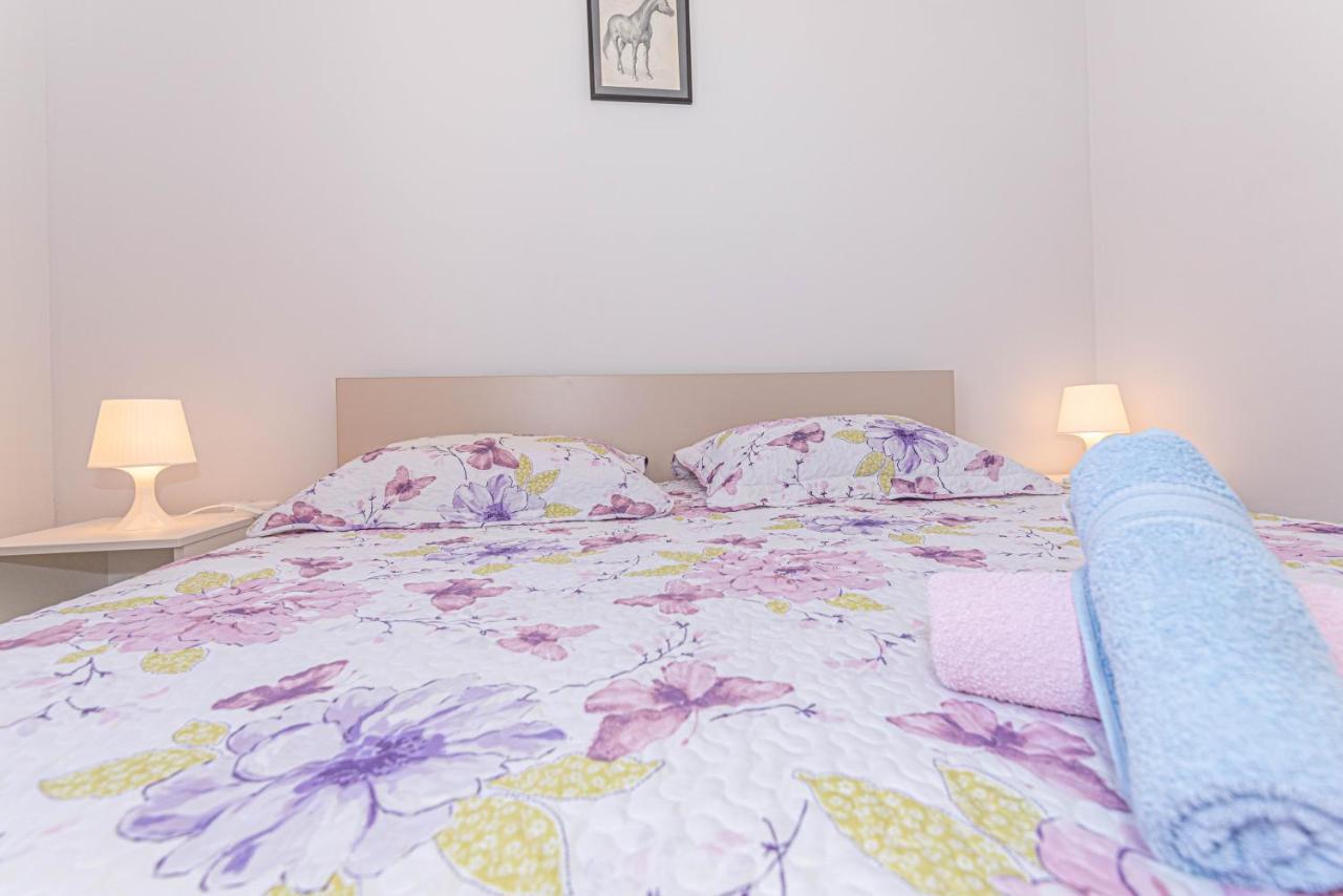 Apartment Milka Zaton  Luaran gambar
